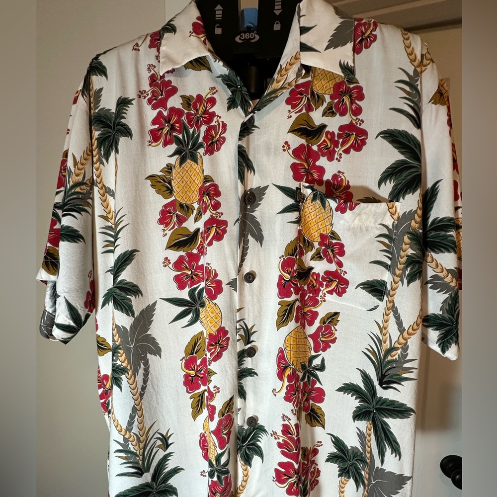Men’s Vintage Pineapple Connection Hawaiian shirt, Size M